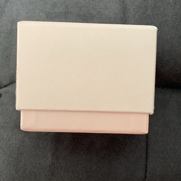 Women’s Watch - Picture 5 of 5